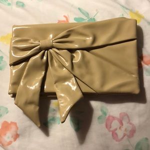 Envelope clutch